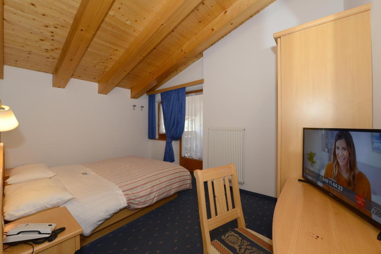 Hotel Sole Passo del Tonale Kültér fotó