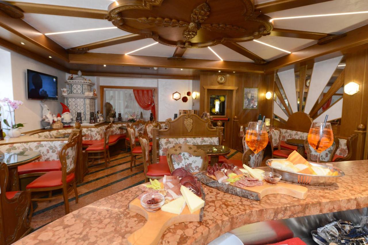 Hotel Sole Passo del Tonale Kültér fotó