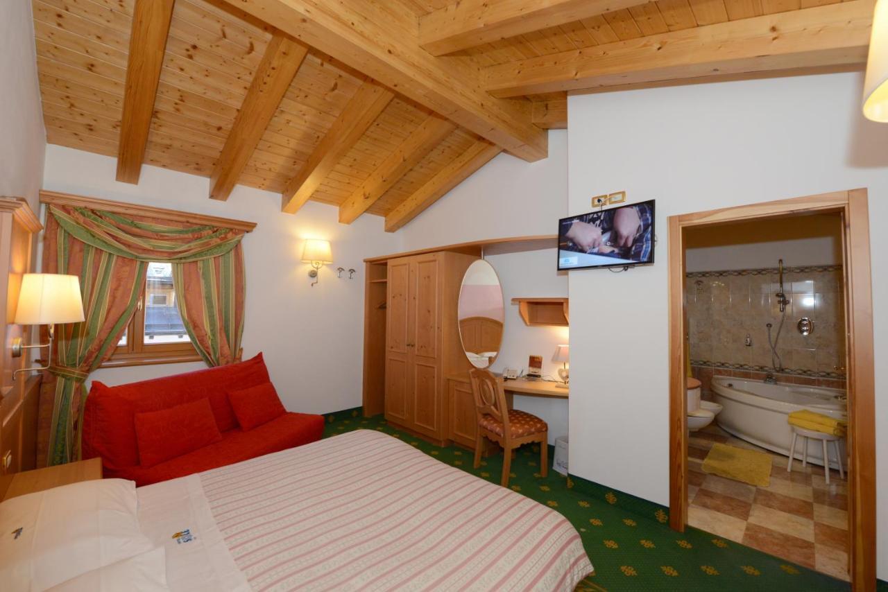 Hotel Sole Passo del Tonale Kültér fotó