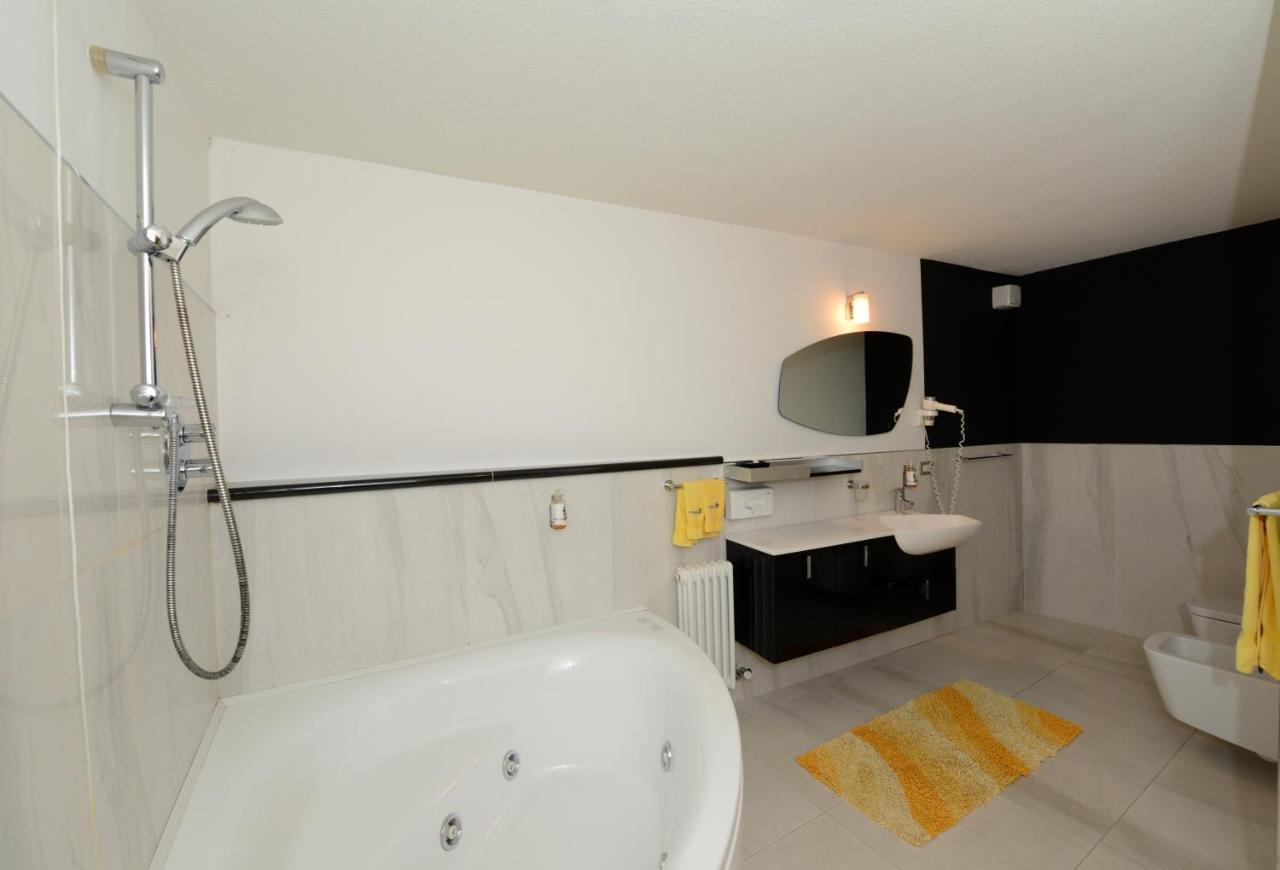 Hotel Sole Passo del Tonale Kültér fotó